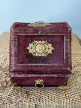 Load image into Gallery viewer, French Vintage Velvet Keep Sake Box
