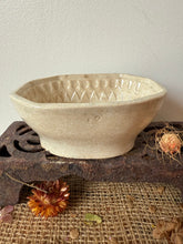 Load image into Gallery viewer, Antique Ironstone Chicken Mould
