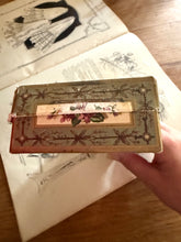 Load image into Gallery viewer, Pretty Roger &amp; Gallet Vintage Violet Soap Box
