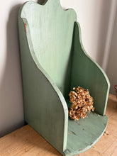 Load image into Gallery viewer, Vintage French Washbox
