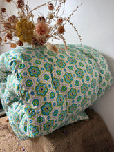 Load image into Gallery viewer, Perfect Plump Retro Vintage Eiderdown
