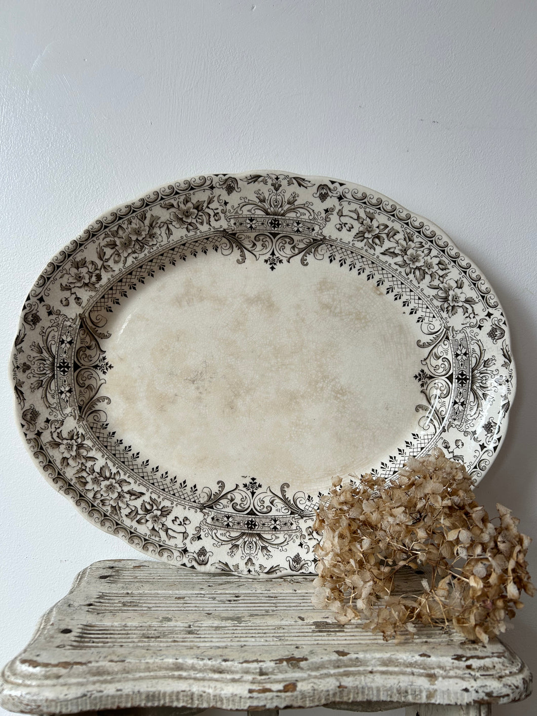 Pretty Buttery Neutral Ironstone Dish