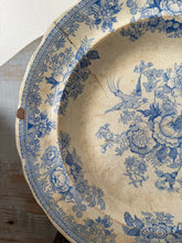 Load image into Gallery viewer, Antique Well Loved Asiatic Pheasant Dish
