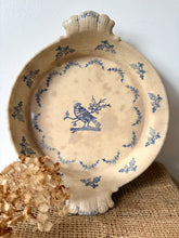 Load image into Gallery viewer, Stunning St Uze Oreille Buttery Dish

