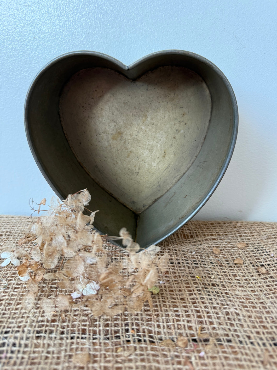 Vintage Heart Baking Tin