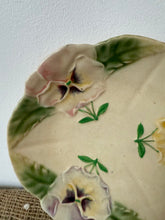 Load image into Gallery viewer, Pretty French Pansy Majolica Plate
