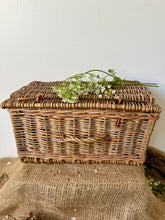 Load image into Gallery viewer, Super  French Vintage Wicker Basket
