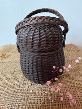 Load image into Gallery viewer, Cute Smaller Size Bressan Wicker Panier
