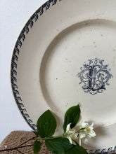 Load image into Gallery viewer, Large French Monogram ‘L’ plate

