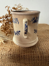 Load image into Gallery viewer, Buttery St Uze Strainer
