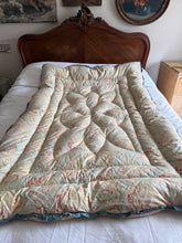 Load image into Gallery viewer, Super Gentle Duck Egg Blue Vintage Paisley Eiderdown
