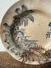 Load image into Gallery viewer, Beautiful French Buttery and Crazed Dish
