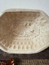 Load image into Gallery viewer, Antique Ironstone Chicken Mould

