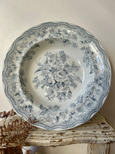 Load image into Gallery viewer, Vintage Grey Asiatic Pheasant Dish
