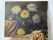 Load image into Gallery viewer, Beautiful Dahlia Vintage Oil on Canvas
