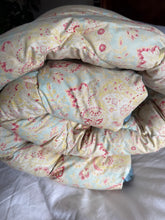 Load image into Gallery viewer, Super Gentle Duck Egg Blue Vintage Paisley Eiderdown
