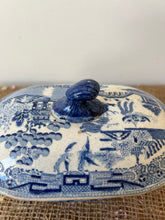 Load image into Gallery viewer, Crazed and Buttery Vintage Willow Pattern Tureen
